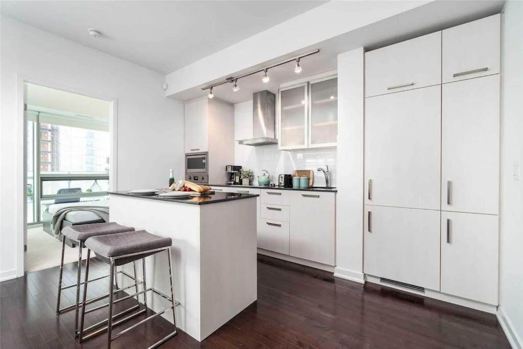 New Superior Lakeview Luxury Top Floor 3-Bedroom Suite On 48Th Floor Toronto Exterior foto