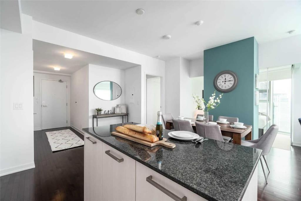 New Superior Lakeview Luxury Top Floor 3-Bedroom Suite On 48Th Floor Toronto Exterior foto